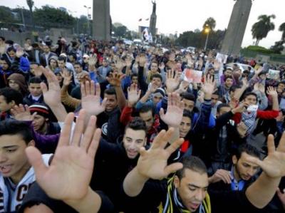 تواصل حراك الطلاب بمصر ومناوشات بميدان التحرير